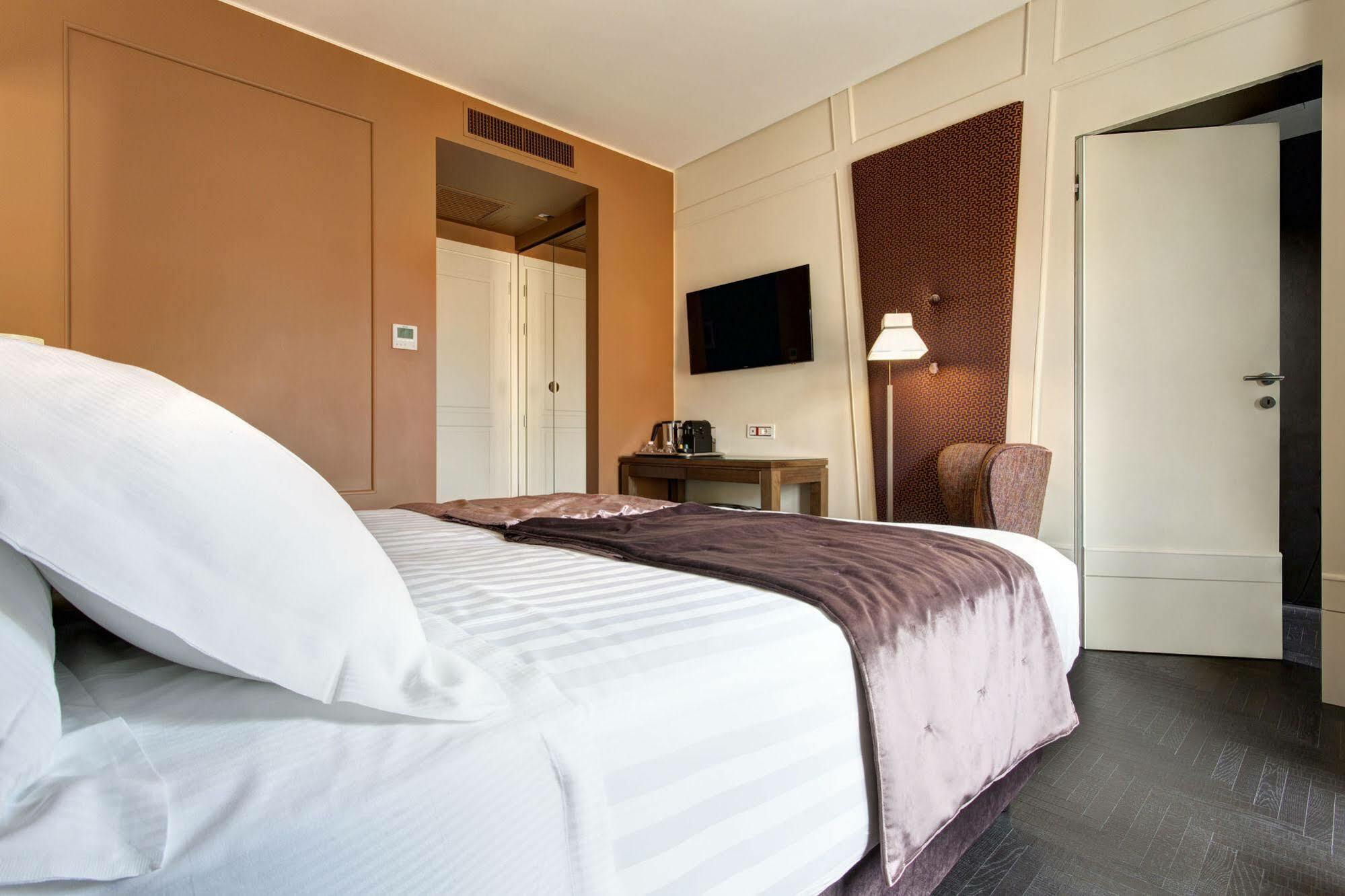 Mascagni Luxury Rooms & Suites Roma Exterior foto